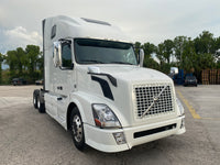 2015 Volvo VNL 670 D13,I-shift AUTO, APU, INVERTER, 739k miles!!!