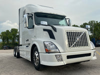 2015 Volvo VNL 670 D13,I-shift AUTO, APU, INVERTER, 739k miles!!!