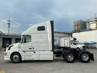 2015 Volvo VNL 670 D13,I-shift AUTO, APU, INVERTER, 739k miles!!!