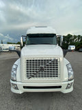 2015 Volvo VNL 670 D13,I-shift AUTO, APU, INVERTER, 739k miles!!!