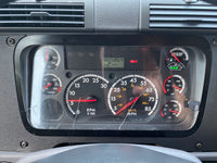 2013 Freightliner Cascadia 125, Cummins ISX 450HP, 10 Speed Manual, 488k Miles!!!