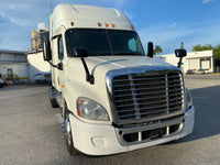 2013 Freightliner Cascadia 125, Cummins ISX 450HP, 10 Speed Manual, 488k Miles!!!