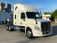 2013 Freightliner Cascadia 125, Cummins ISX 450HP, 10 Speed Manual, 488k Miles!!!