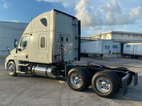 2013 Freightliner Cascadia 125, Cummins ISX 450HP, 10 Speed Manual, 488k Miles!!!