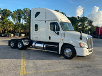 2015  Freightliner Cascadia 125, Cummins ISX, 10 Speed Manual, 521k Miles!!!