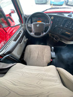 2015 Volvo VNL 670 D13,I-shift AUTO, APU, INVERTER, 518k
