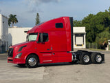 2015 Volvo VNL 670 D13,I-shift AUTO, APU, INVERTER, 518k