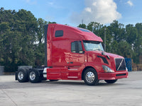 2015 Volvo VNL 670 D13,I-shift AUTO, APU, INVERTER, 518k