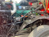 2015 Volvo VNL 670 D13,I-shift AUTO, APU, INVERTER, 518k