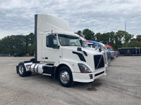 2015 Volvo VNL42T300 Single Axle Day Cab, Volvo D13, I Shift Auto, 692k Miles!!!