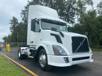 2015 Volvo VNL42T300 Single Axle Day Cab, Volvo D13, I Shift Auto, 470k Miles!!!