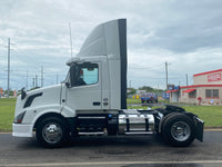 2015 Volvo VNL42T300 Single Axle Day Cab, Volvo D13, I Shift Auto, 470k Miles!!!