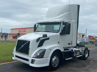 2015 Volvo VNL42T300 Single Axle Day Cab, Volvo D13, I Shift Auto, 470k Miles!!!