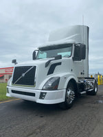 2015 Volvo VNL42T300 Single Axle Day Cab, Volvo D13, I Shift Auto, 692k Miles!!!