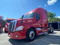 2013 Freightliner Cascadia 125, Cummins ISX, AUTO, APU, Inverter, 727k