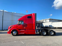 2013 Volvo VNL 670 CUMMINS ISX, AUTO, APU, INVERTER! only 518K miles!!!