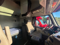 2013 Volvo VNL 670 CUMMINS ISX, AUTO, APU, INVERTER! REBUILT ENGINE W/  ZERO MILES.