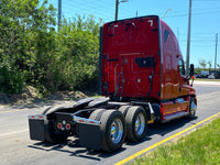 2012 Freightliner Cascadia 125, Cummins ISX, AUTO, APU, Inverter, 373k Miles!!!