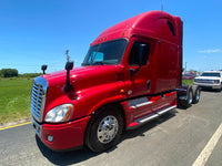 2012 Freightliner Cascadia 125, Cummins ISX, AUTO, APU, Inverter, 373k Miles!!!