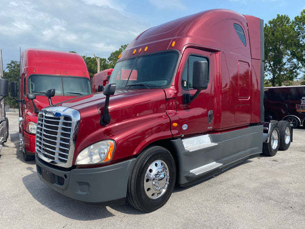 2015 Freightliner Cascadia 125, Detroit, 12 Speed AUTO, 562k Miles!!!